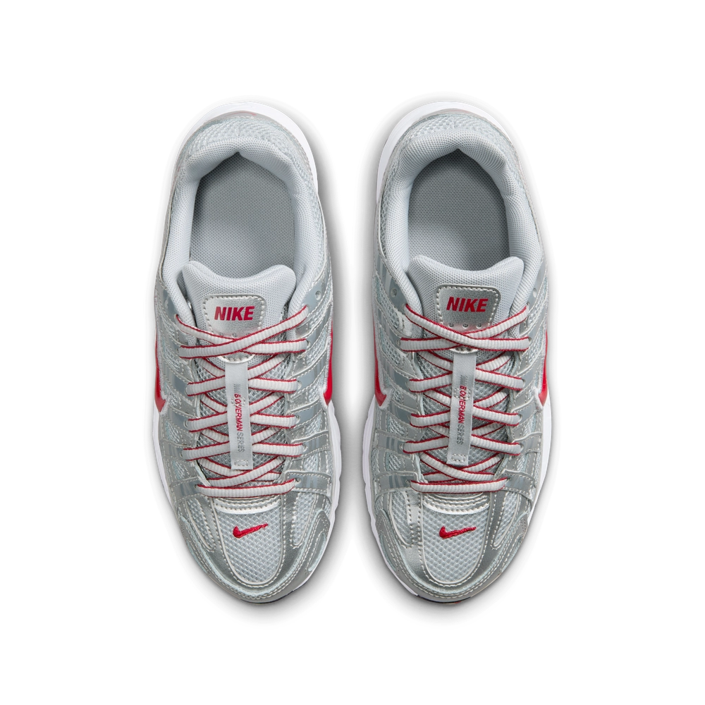 A40711_Nike-P-6000-GS_METALLIC-SILVER-GYM-RED_HV5064-002_img3