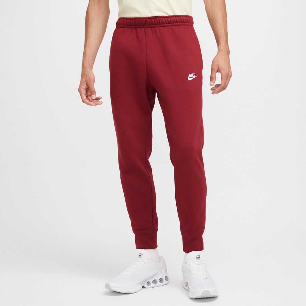 c20000_Nike-Sportswear-Club-Fleece-Joggers_TEAM-RED_BV2671-677_img1