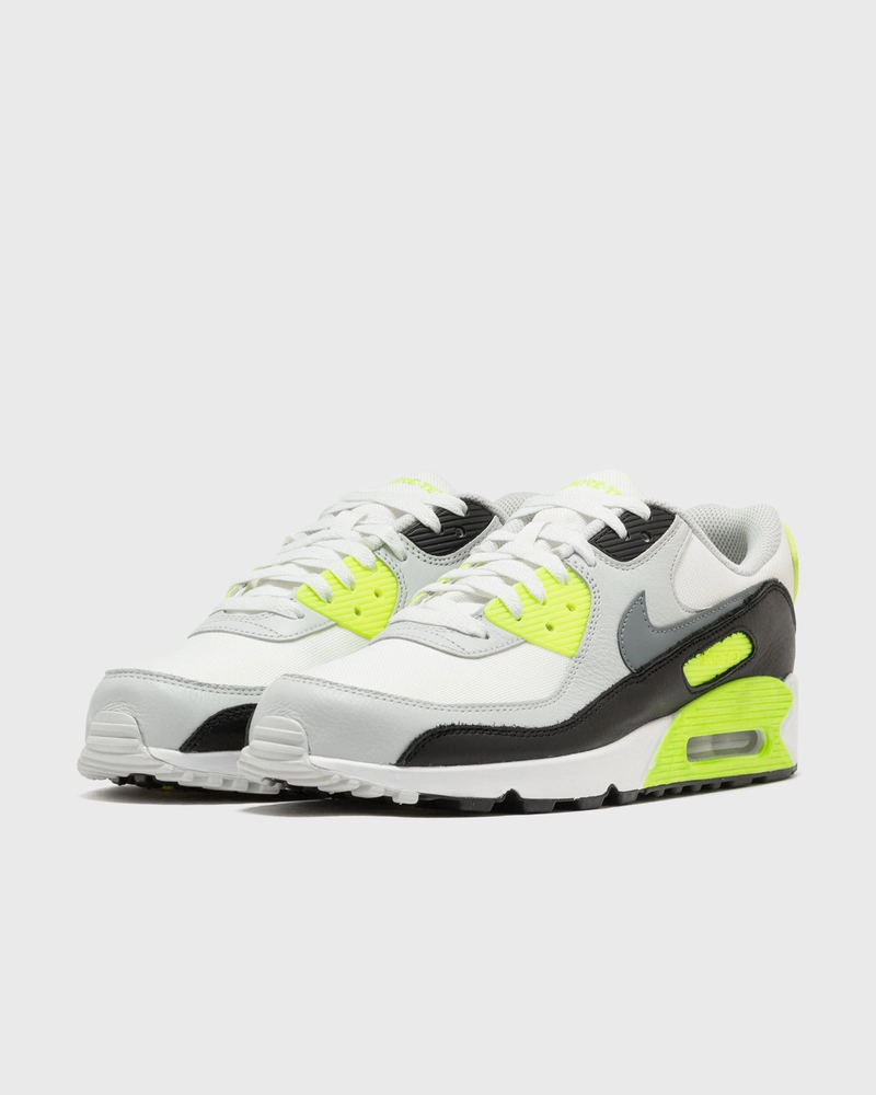 b7da30_Nike-Air-Max-90-Gore-Tex_Volt_FD5810-102_img2