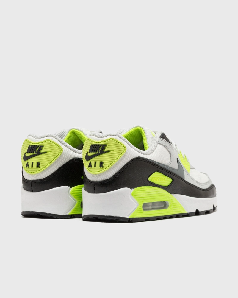 b7da30_Nike-Air-Max-90-Gore-Tex_Volt_FD5810-102_img3