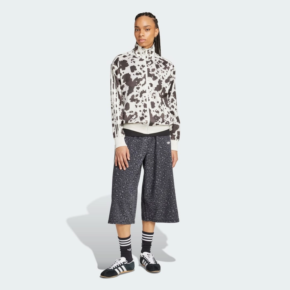 4b443f_adidas-Originals-Satin-Track-Jacket_COW-PRINT_KA2683_img4