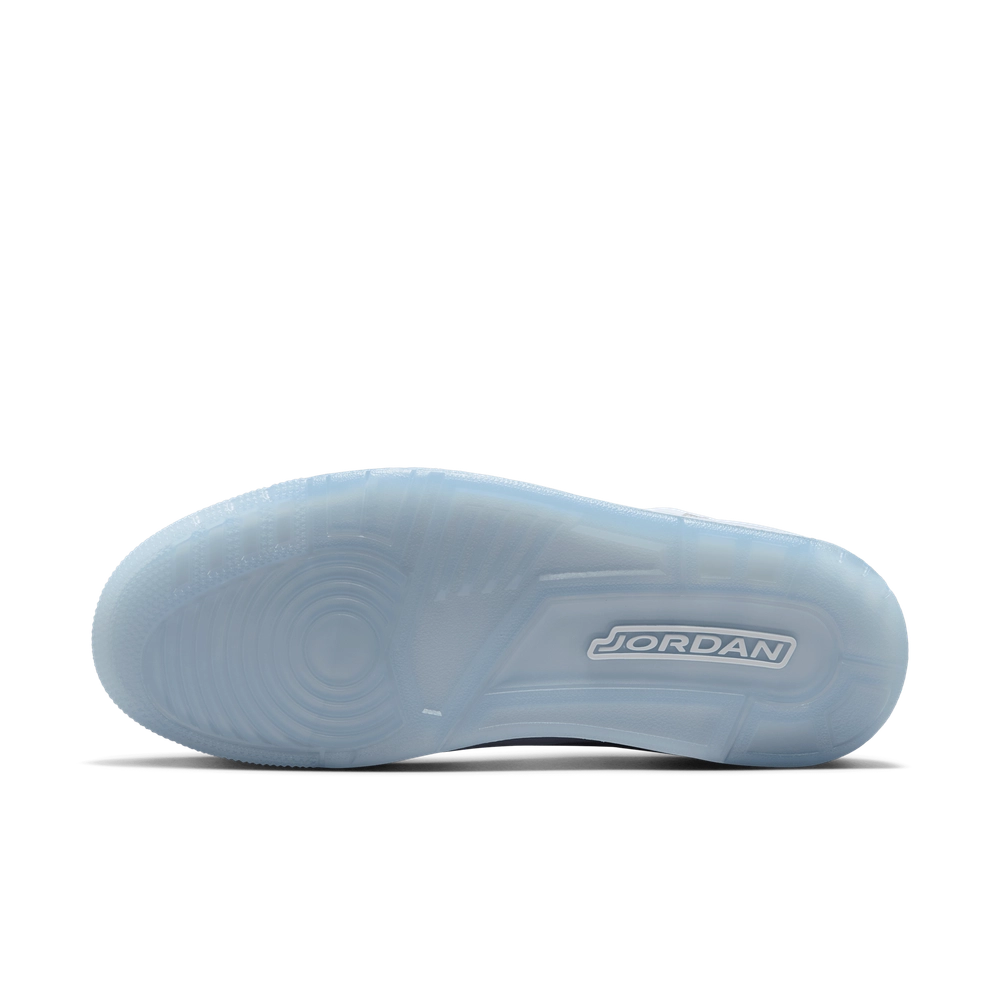 A8B9C4_Jordan-Spizike-Low_BARELY-BLUE_FQ1759-103_img1