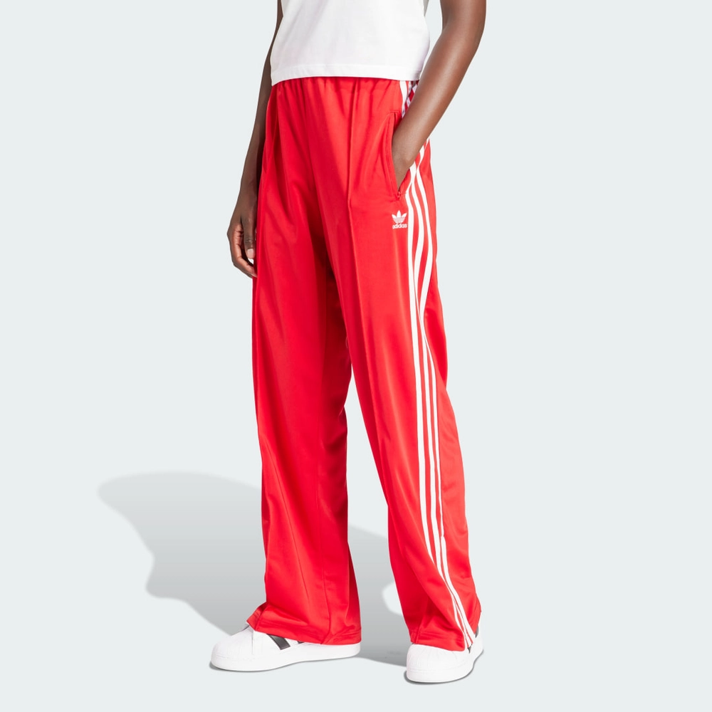 fd3242_adidas-Originals-Firebird-Loose-Track-Pants_BETTER-SCARLET_IP0632_img1