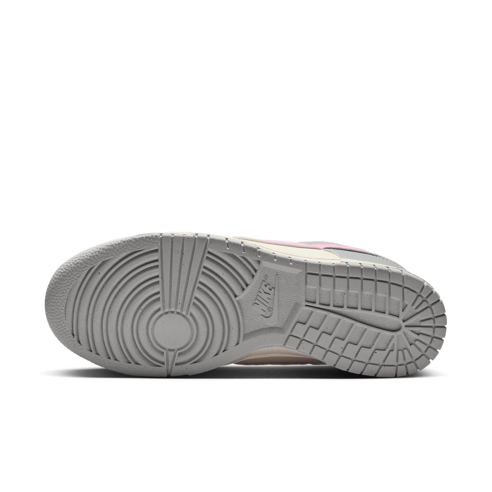 D19FB9_Nike-Dunk-Low-Next-Nature-WMNS_PINK-GREY_DD1873-002_img1
