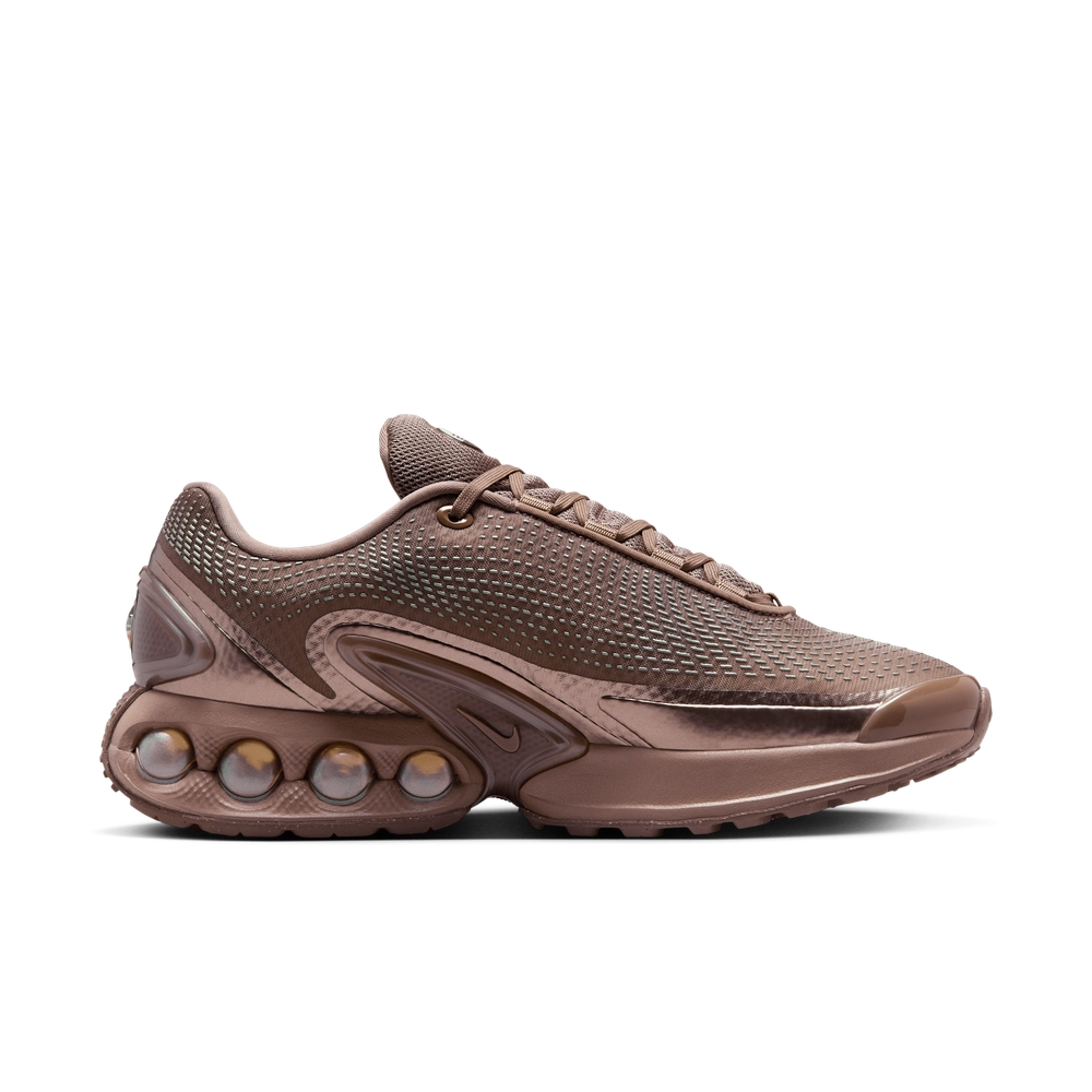 9F7D74_Nike-Air-Max-DN-WMNS_MINK-BROWN_HV4861-201_img2