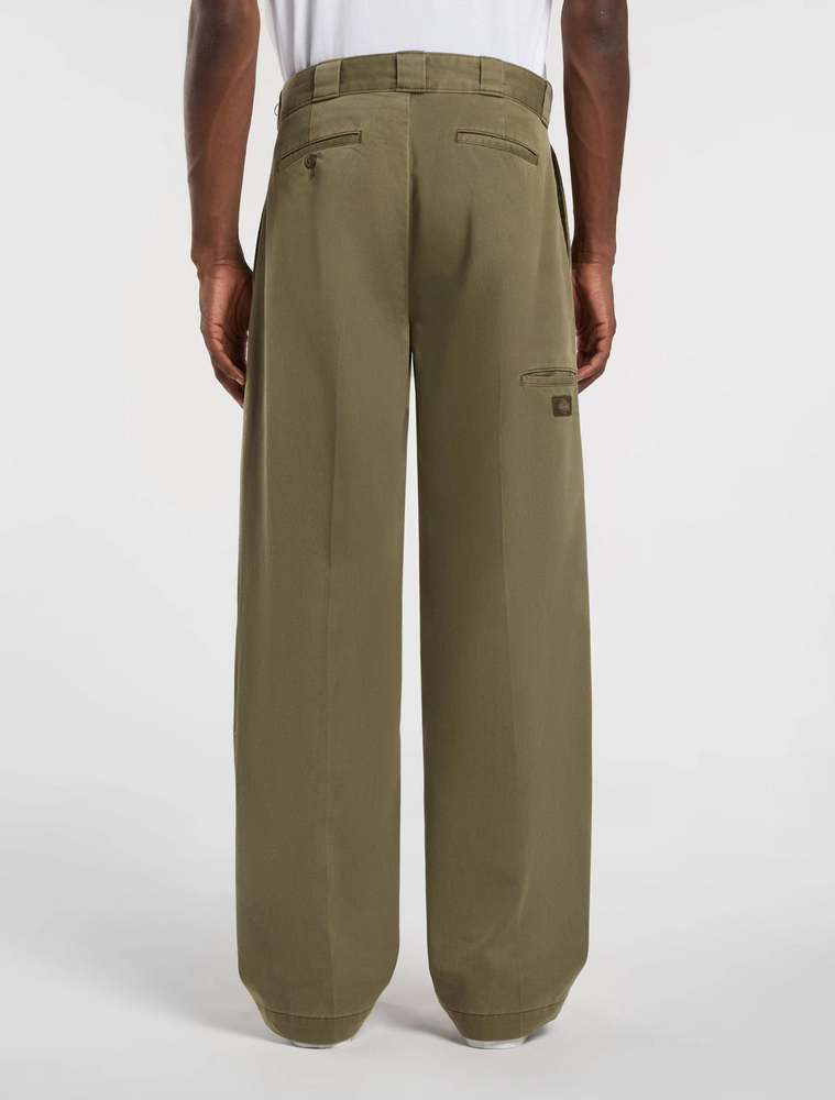 5d6951_Dickies-Unionville-Pleated-Work-Trousers_MILITARY-GREEN_0A4Z7F-MILITARY-GR_img2