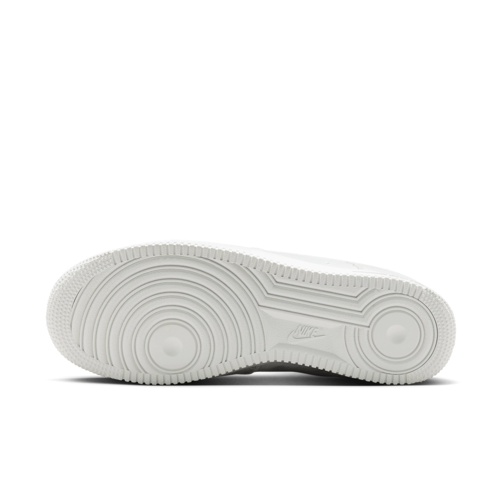 E6E6E6_Nike-Air-Force-1-Low-Canvas_SUMMIT-WHITE_HV1204-100_img1