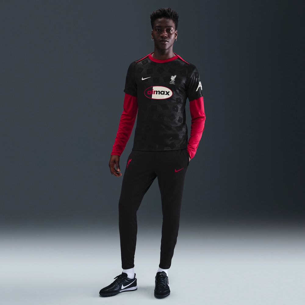 000000_Liverpool-FC-x-Nike-Academy-Pro-SE_AIR-MAX-COLLECTION_IF5969-011_img3