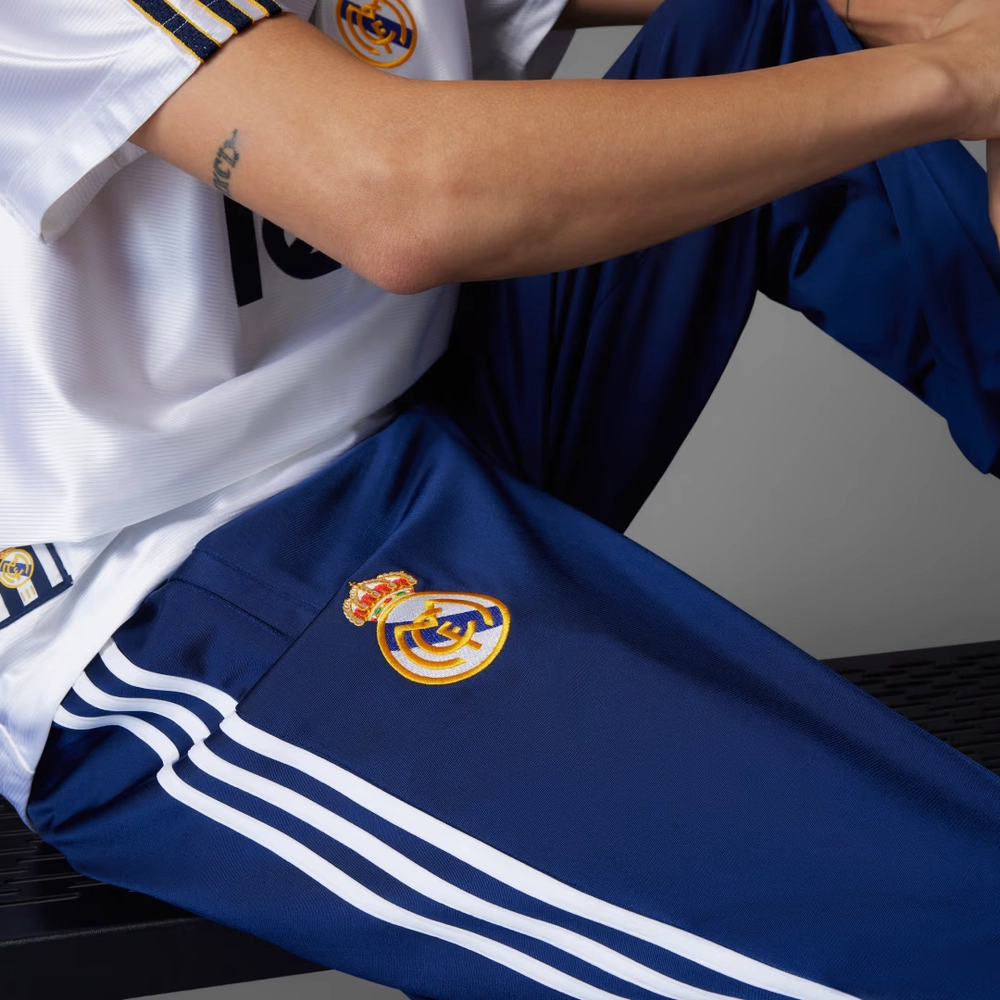 000000_adidas-Real-Madrid-9900-Track-Pants_Navy_JW1994_img1