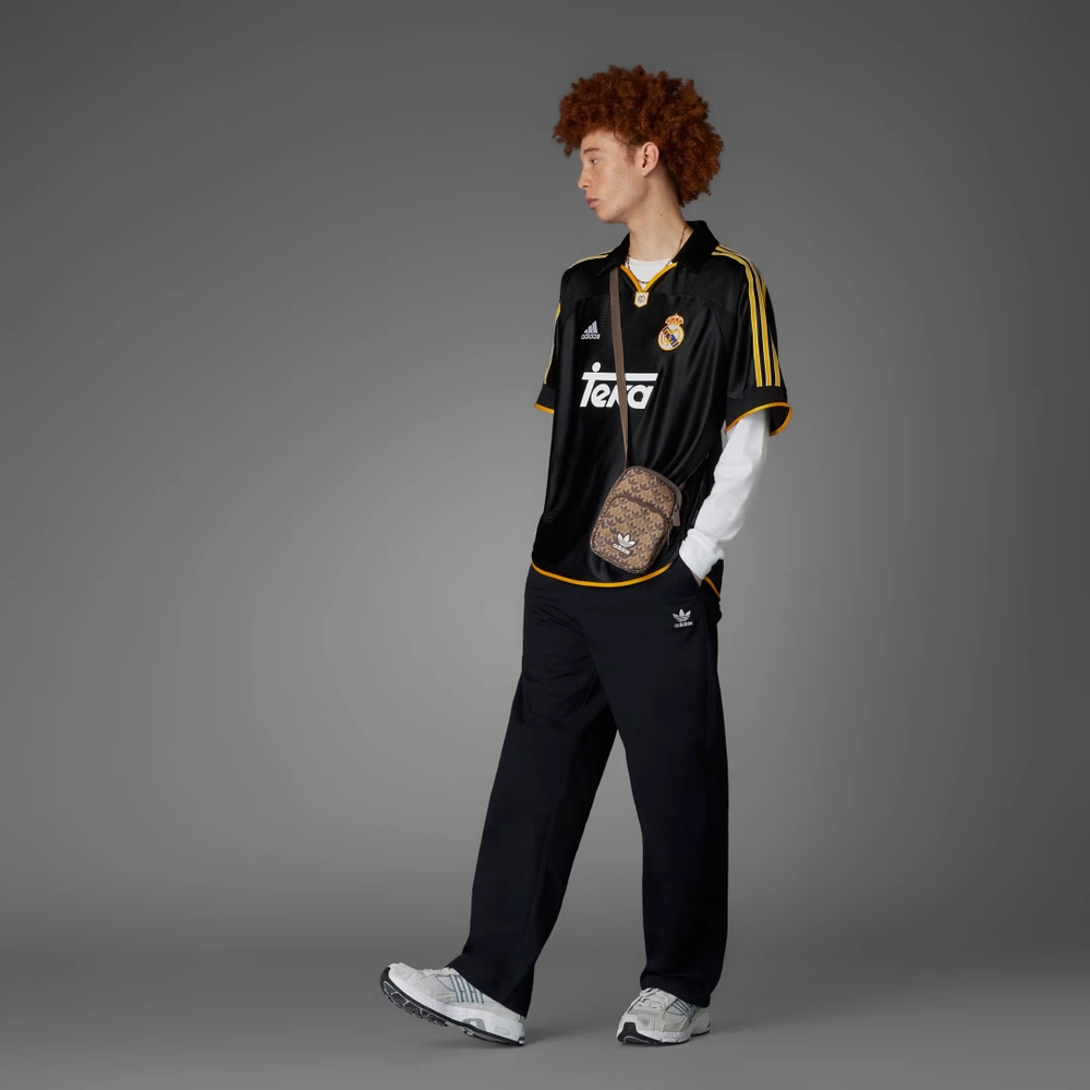 000000_adidas-Real-Madrid-9900-Away-Jersey_Black_JW1992_img1