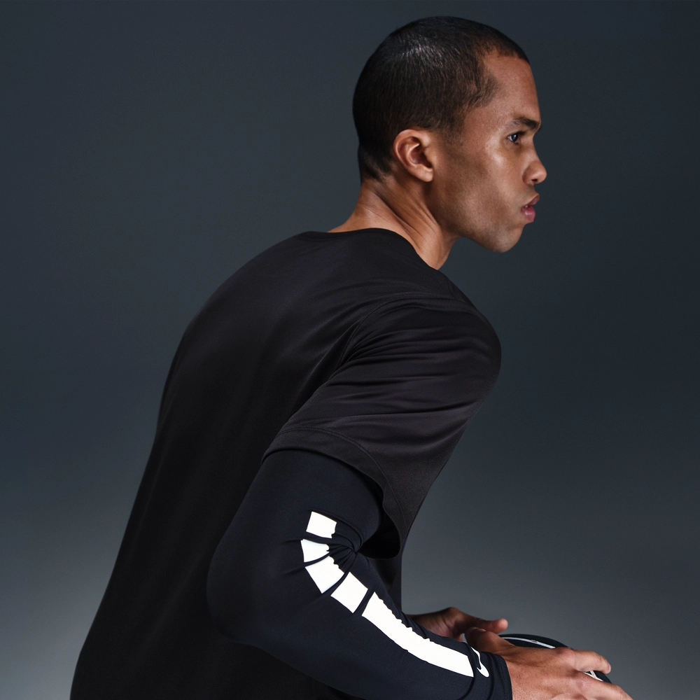 000000_Nike-Dri-FIT-Basketball-T-Shirt_BLACK_HJ3474-010_img1