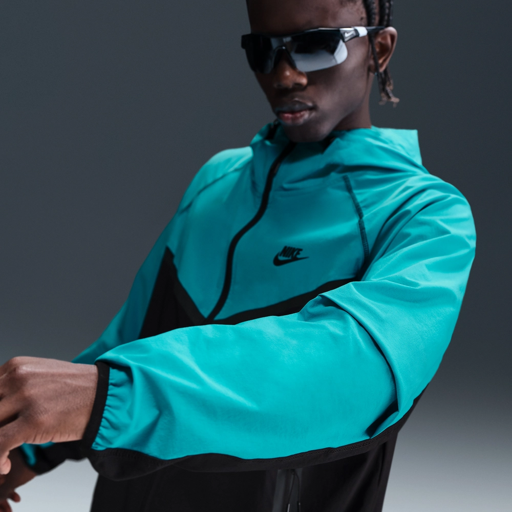 178EA0_Nike-Tech-Woven-Jacket_DUSTY-CACTUS_HM7151-345_img0