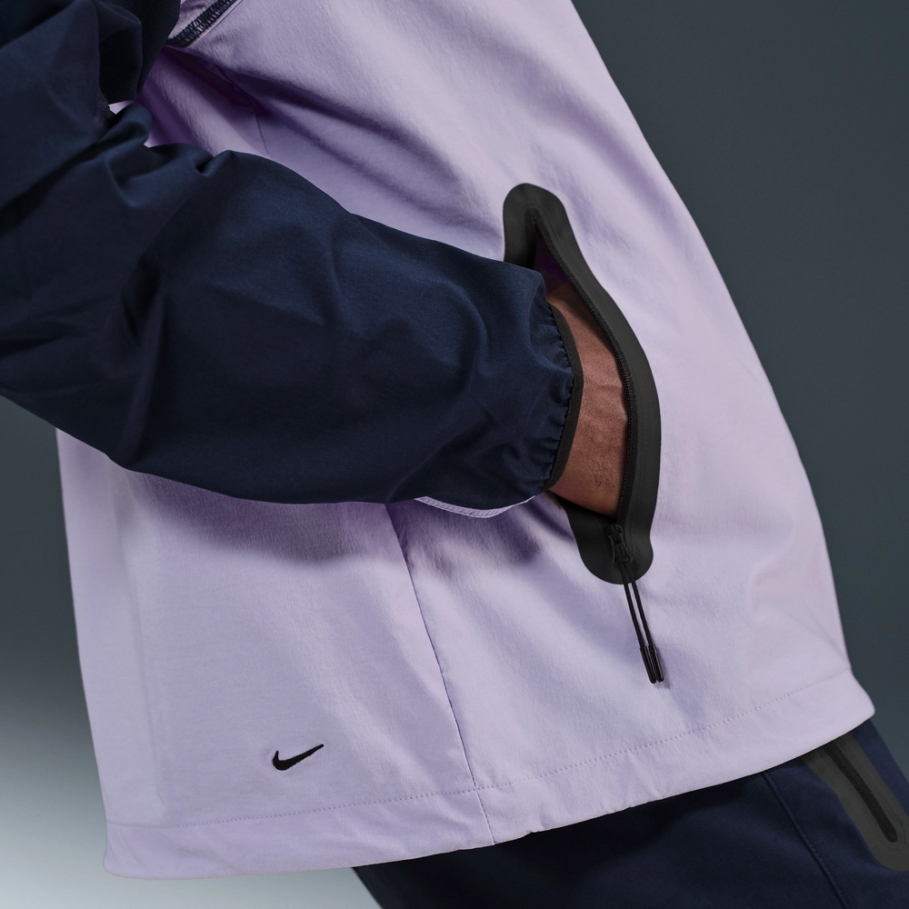 B3AABF_Nike-Tech-Woven-Jacket_HYDRANGEAS_HM7151-515_img1