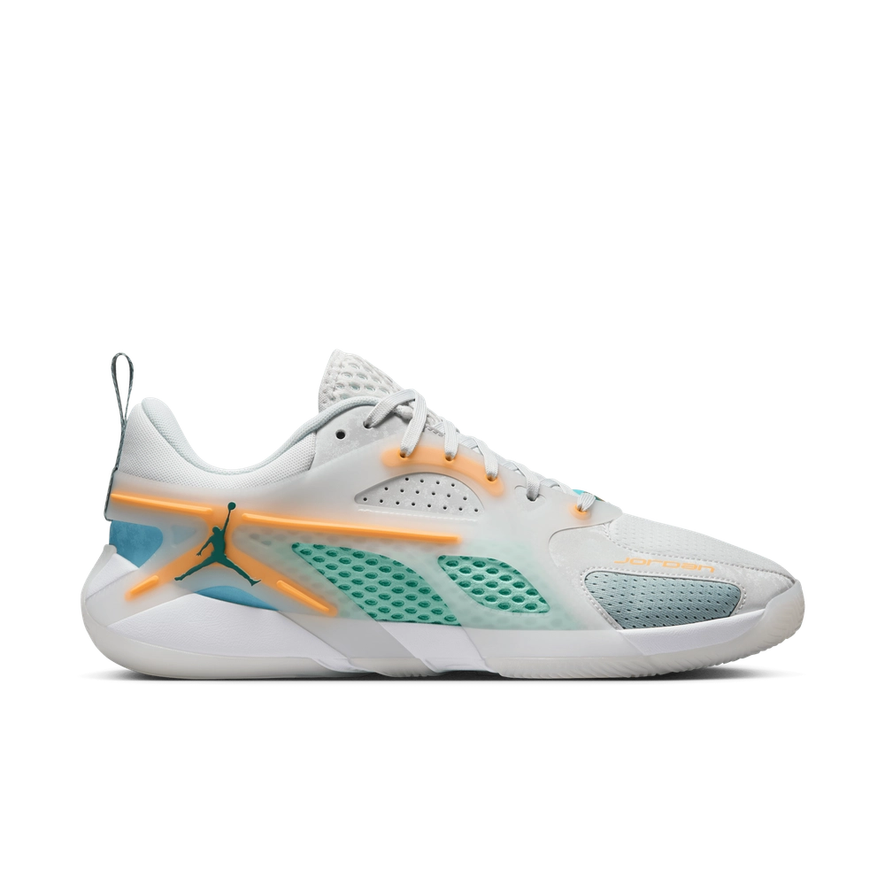 A1D2BF_Air-Jordan-Heir-Series_POOLSIDE_FQ3858-101_img2