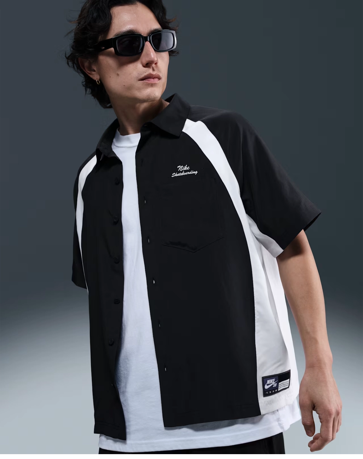 Nike SB Dri-FIT Woven Short-Sleeve Bowler Shirt BLACK WHITE