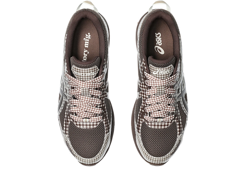 55322F_Story-mfg.-x-ASICS-Gel-Venture-6_REDDISH-BROWN_1203A712-200_img4