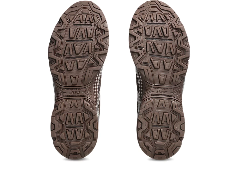 55322F_Story-mfg.-x-ASICS-Gel-Venture-6_REDDISH-BROWN_1203A712-200_img5