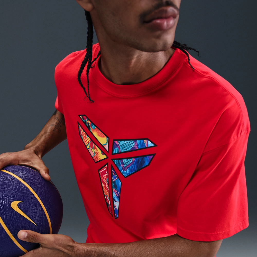 b00017_Nike-Kobe-Max90-T-Shirt_CHALLENGE-RED_HJ3422-600_img3