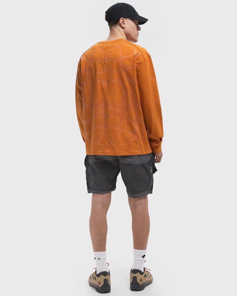 e37b3b_Nike-ISPA-Unisex-Long-Sleeve-T-Shirt_ORANGE_HJ9086-813_img3