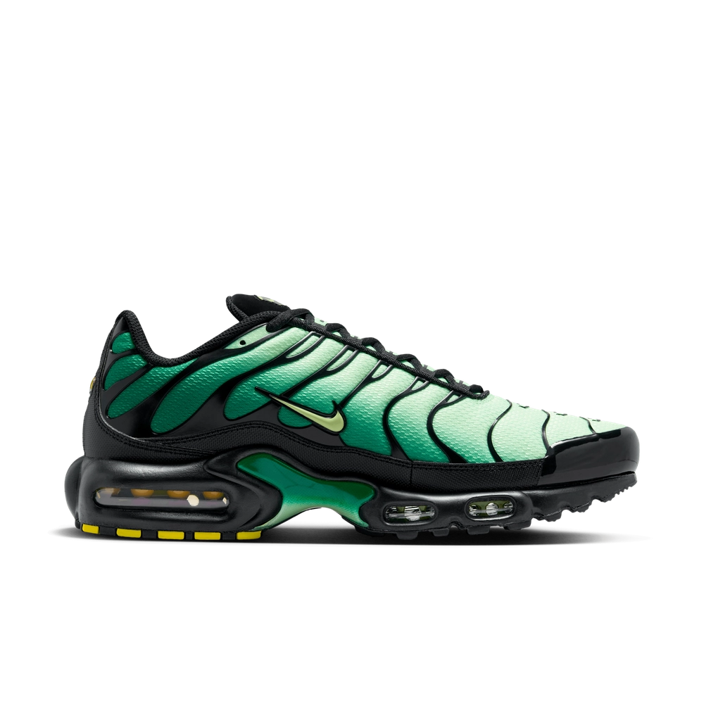 C4DBC0_Nike-Air-Max-Plus_VAPOR-GREEN_DM0032-301_img2