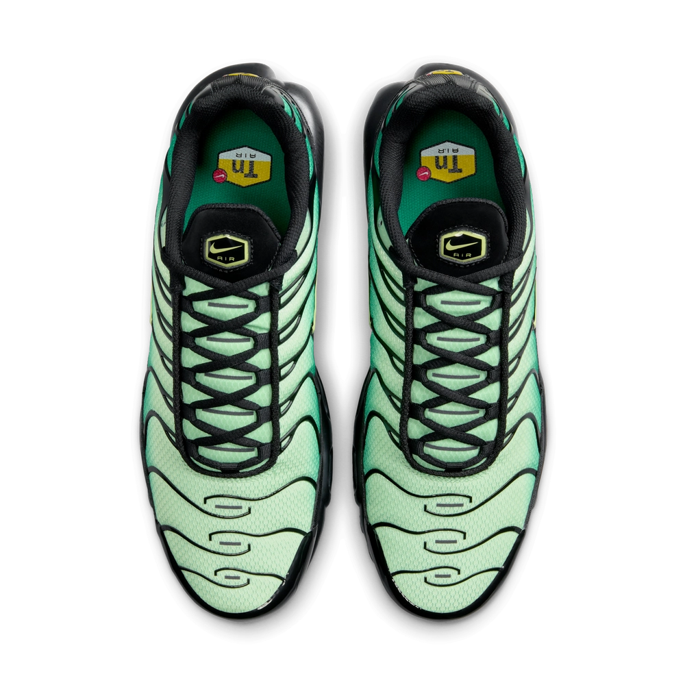 C4DBC0_Nike-Air-Max-Plus_VAPOR-GREEN_DM0032-301_img3