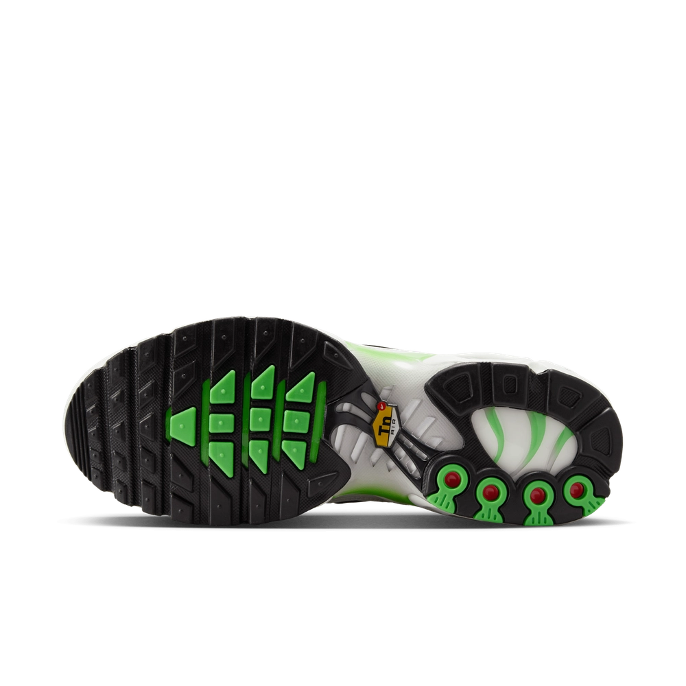 58A139_Nike-Air-Max-Plus-WMNS_GREEN-STRIKE_DZ3671-001_img1