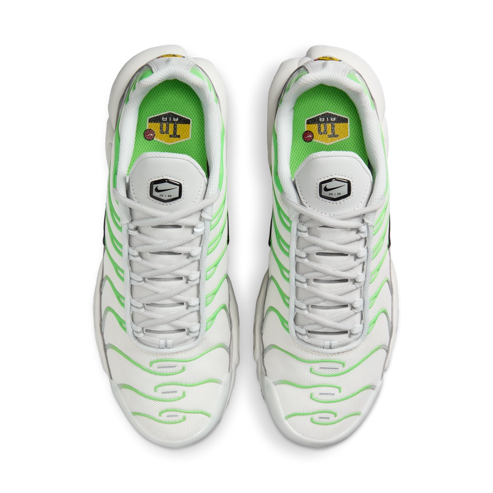 58A139_Nike-Air-Max-Plus-WMNS_GREEN-STRIKE_DZ3671-001_img3