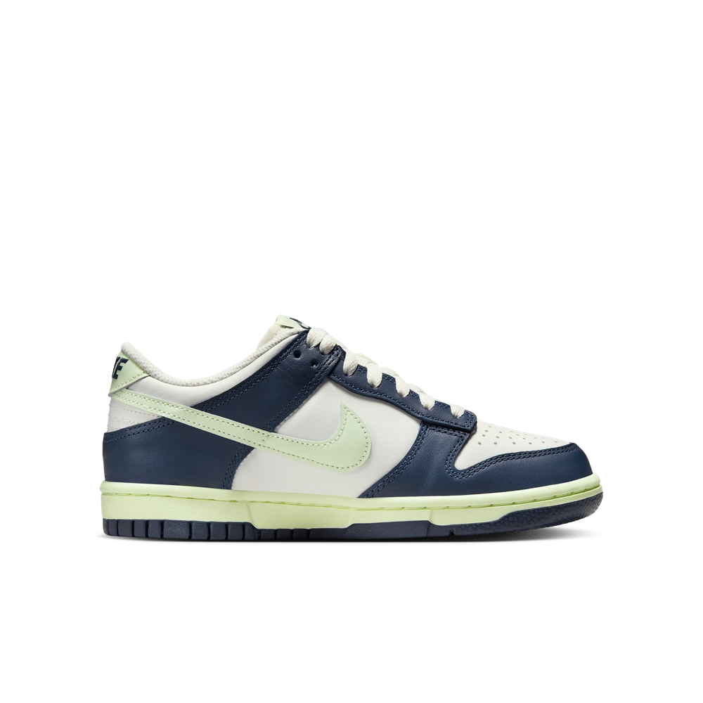 D5DEB8_Nike-Dunk-Low-GS_MIDNIGHT-NAVY-VOLT-TINT_FB9109-127_img2