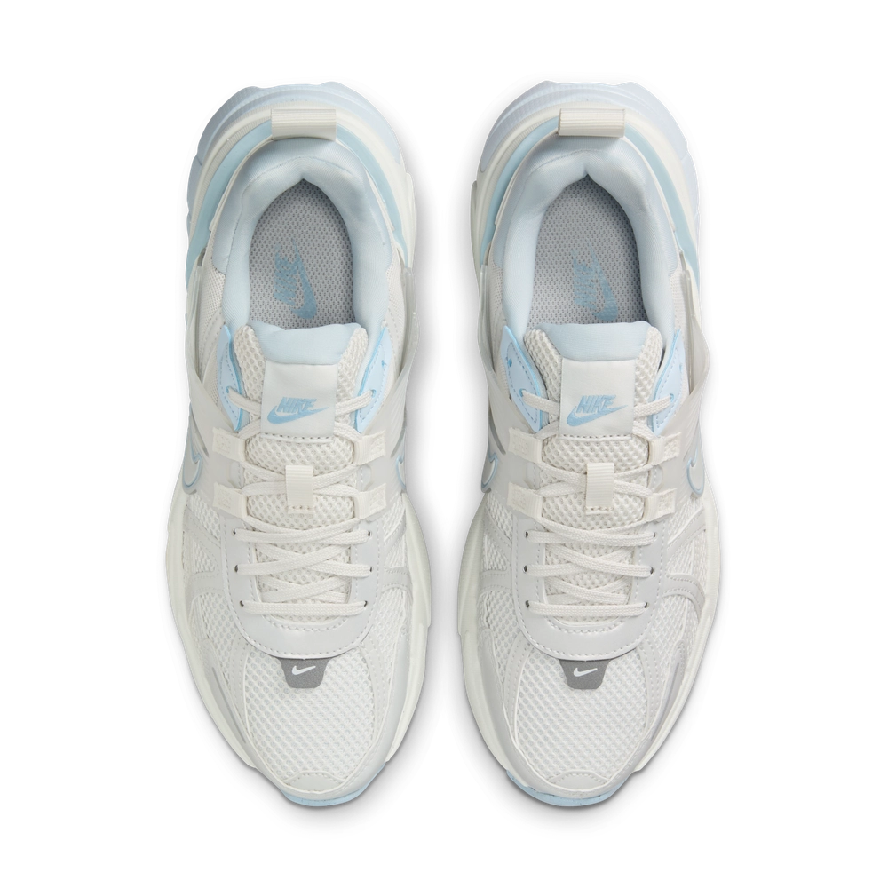 92A1AC_Nike-V2K-Run-WMNS_PLATINUM-TINT_FD0736-009_img3