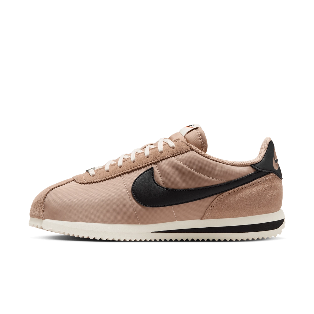 997360_Nike-Cortez-WMNS_DESERT-SAIL_IF1764-200_img0