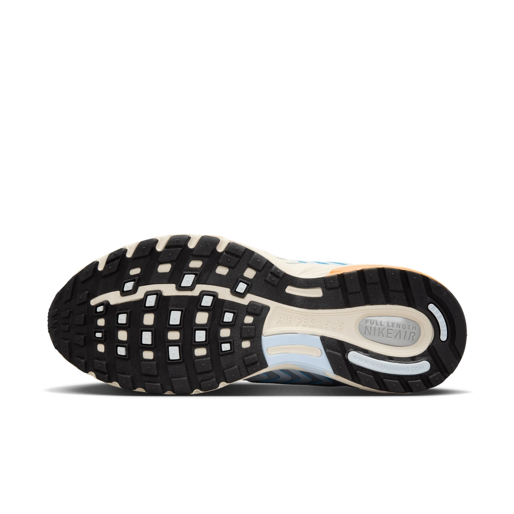 C9D0D8_Nike-Air-Pegasus-2K5-WMNS_BLUE-TINT_HQ1675-400_img1