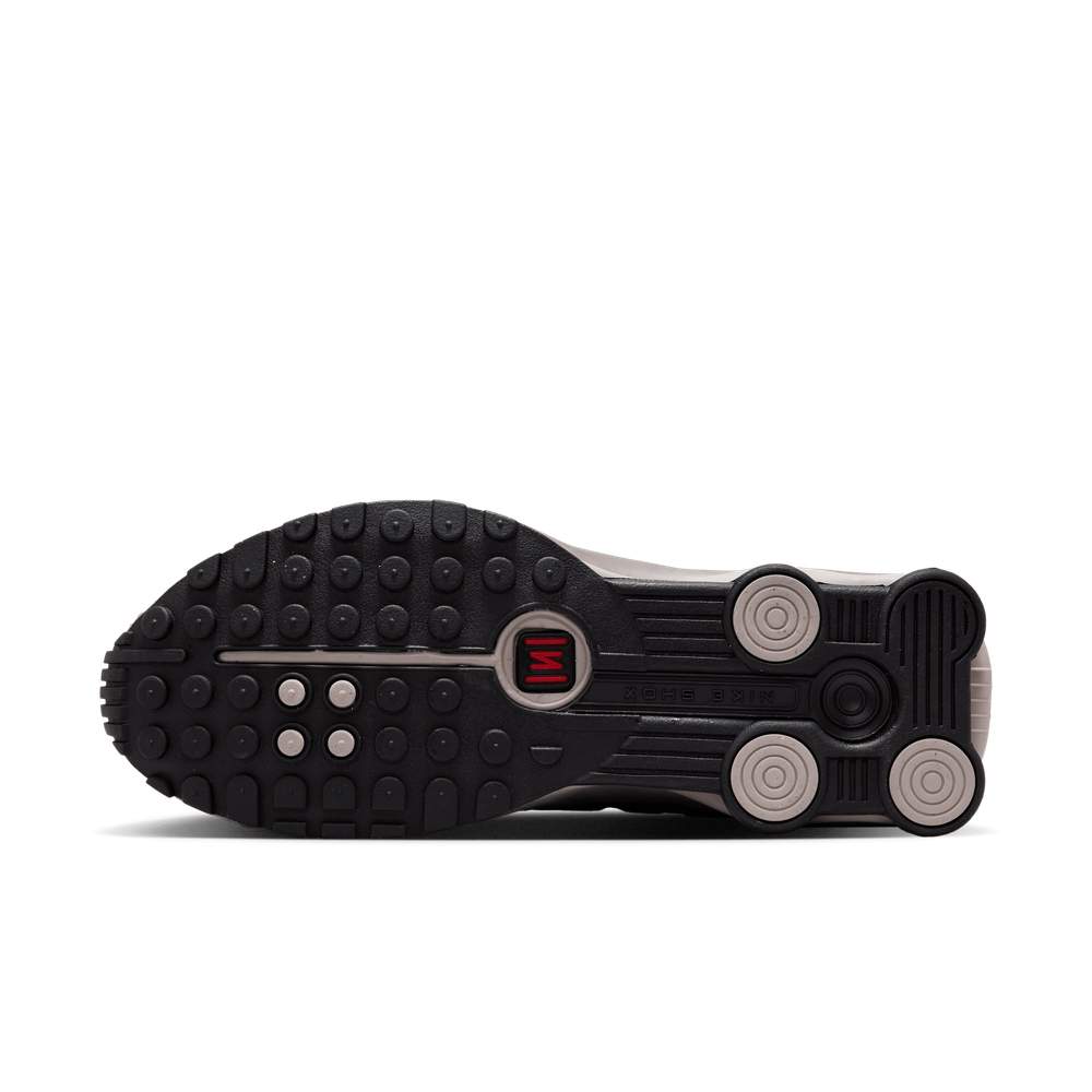 C5B6B6_Nike-Shox-R4_COLLEGE-GREY_IH0265-009_img1