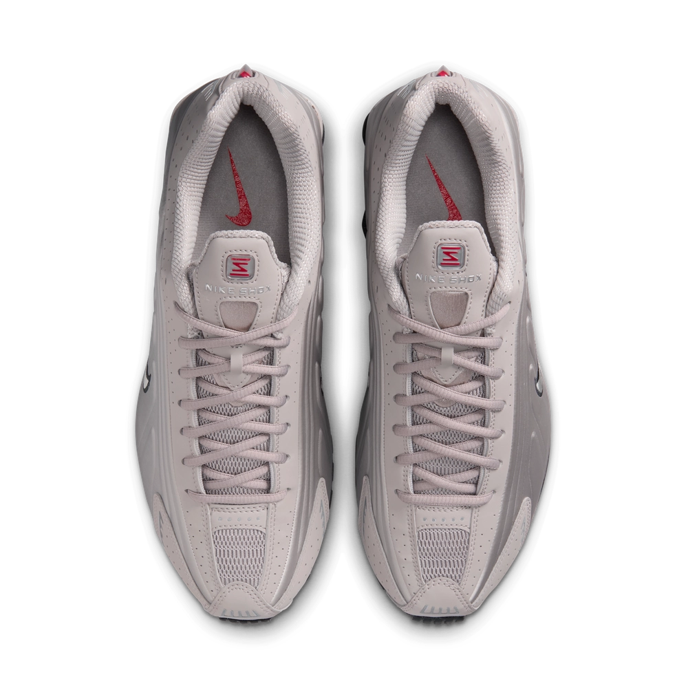 C5B6B6_Nike-Shox-R4_COLLEGE-GREY_IH0265-009_img3