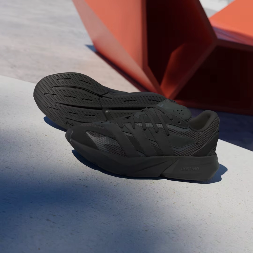000000_adidas-Lightblaze_BLACK-CARBON_JH6941_img1