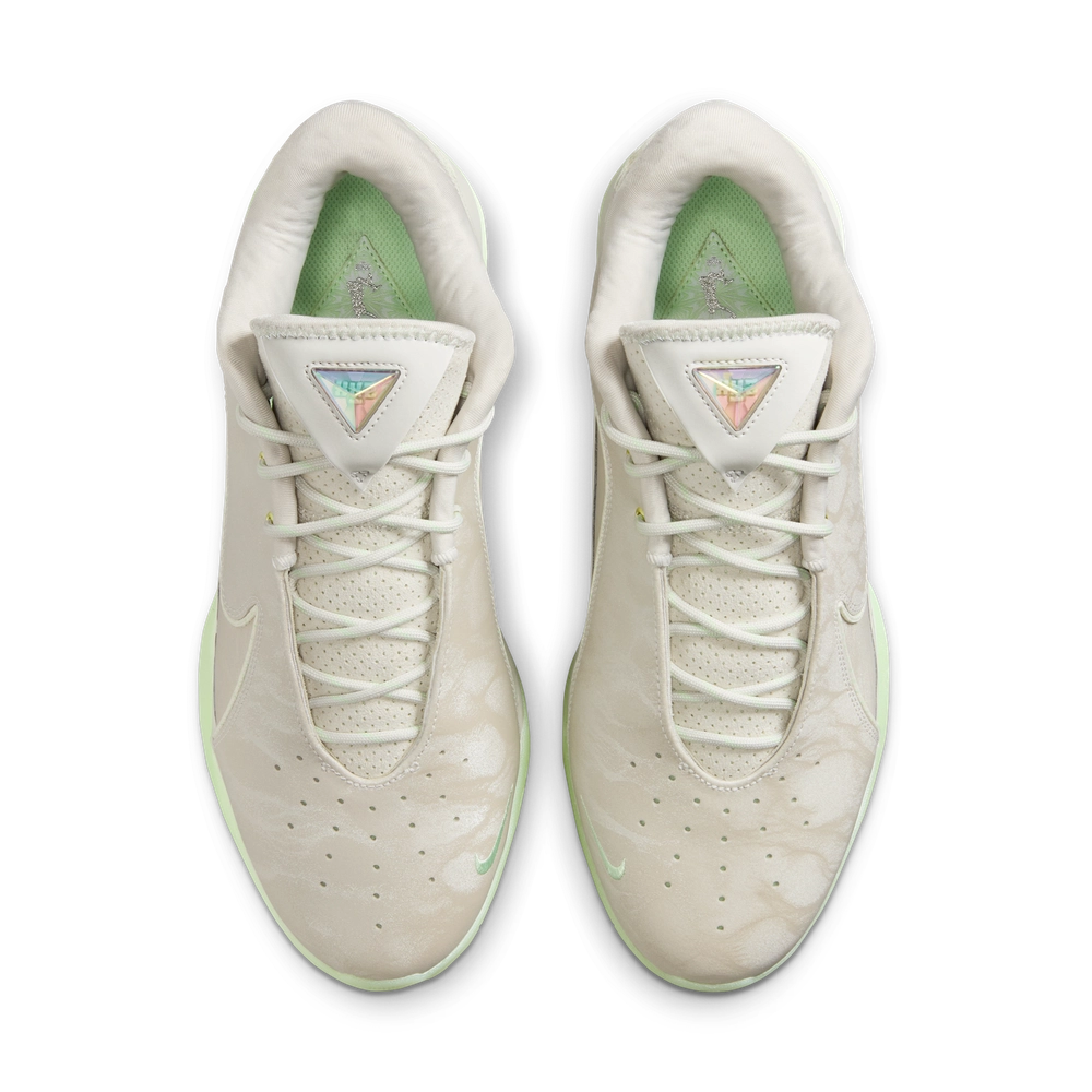 BDB9B0_Nike-LeBron-22_DUNKMAN_FZ1094-002_img3