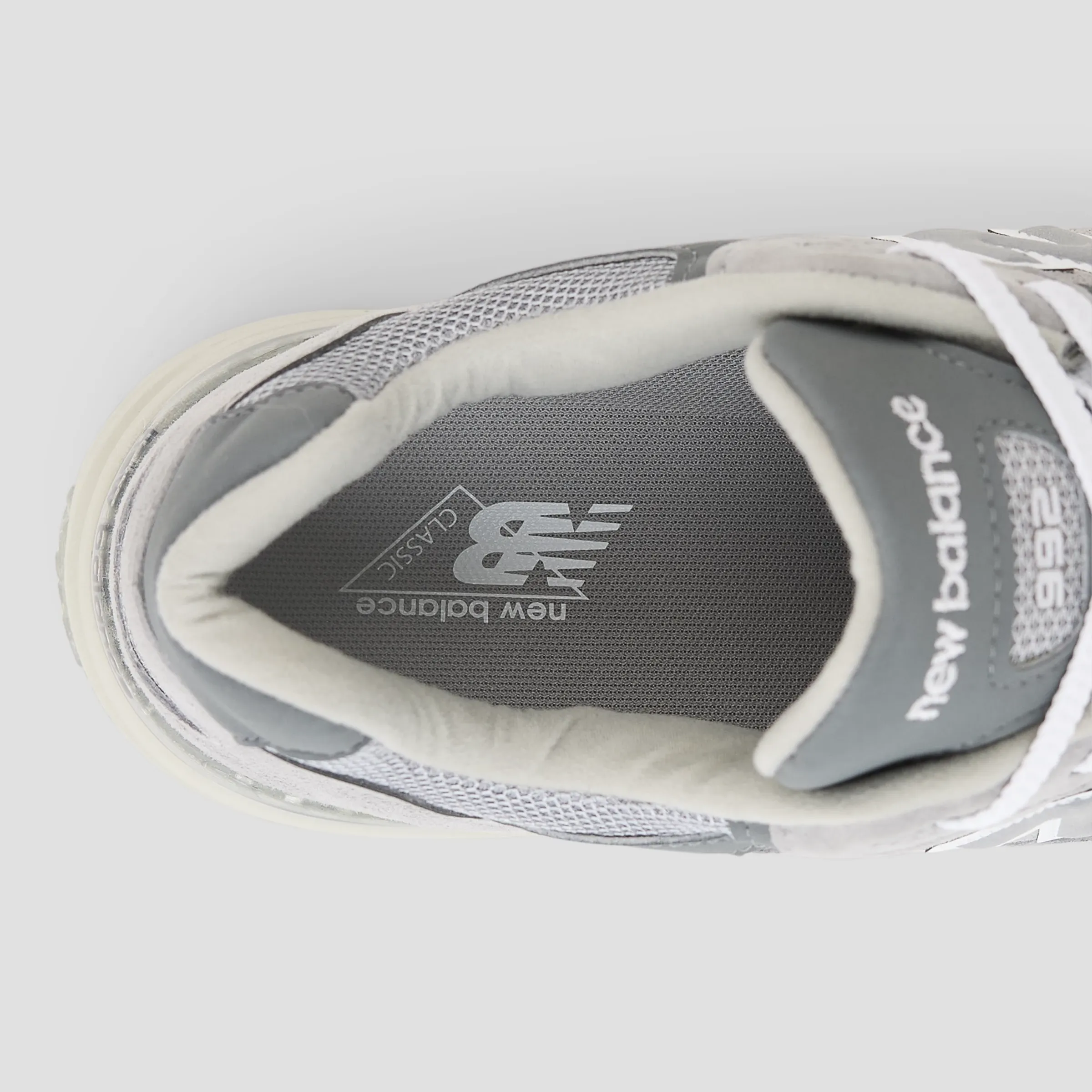 New-Balance-992-Made-in-USA_GREY_U992GY_img6