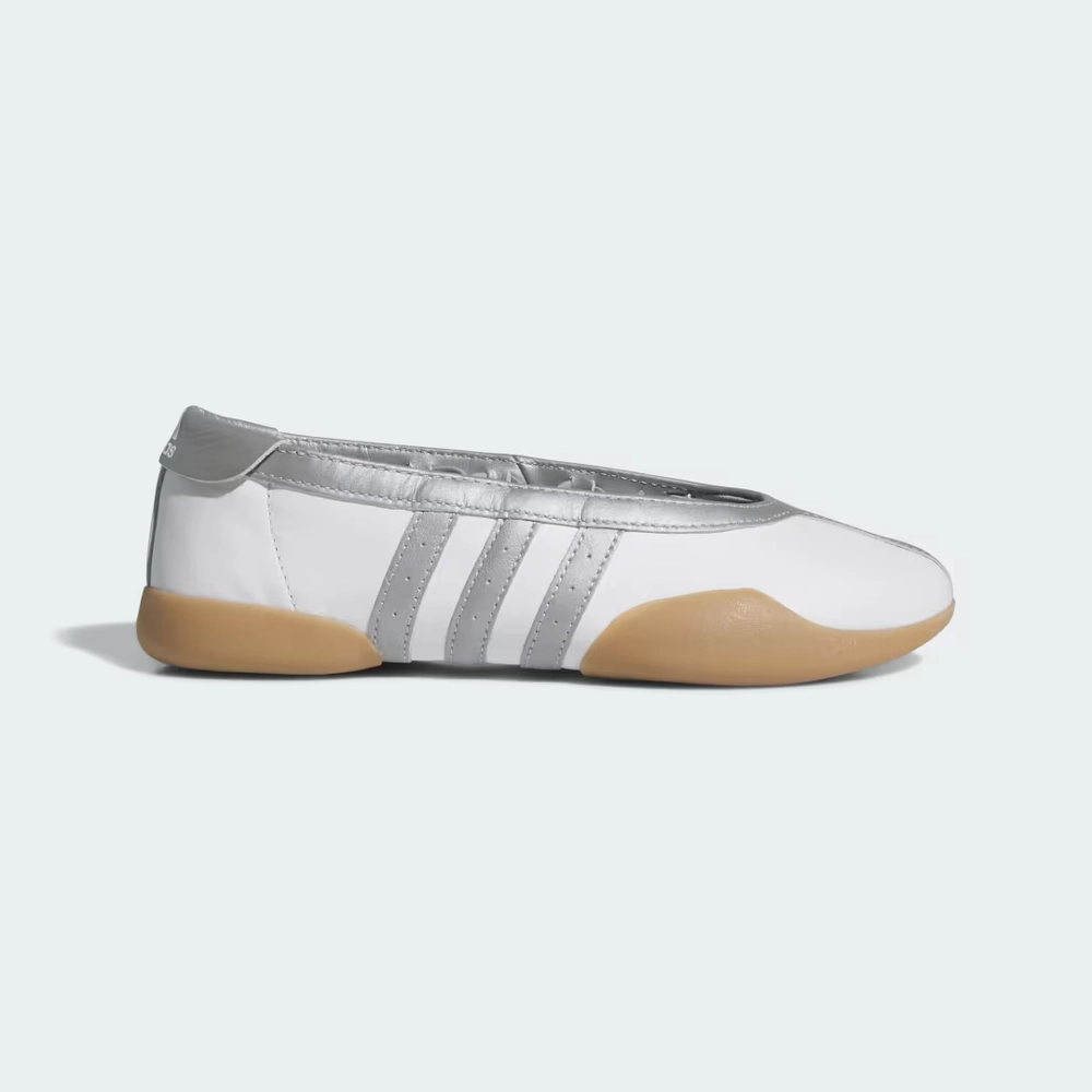 B4B3B5_adidas-Taekwondo-Mei-WMNS_CLOUD-WHITE-SILVER-METALLIC_JQ6438_img0