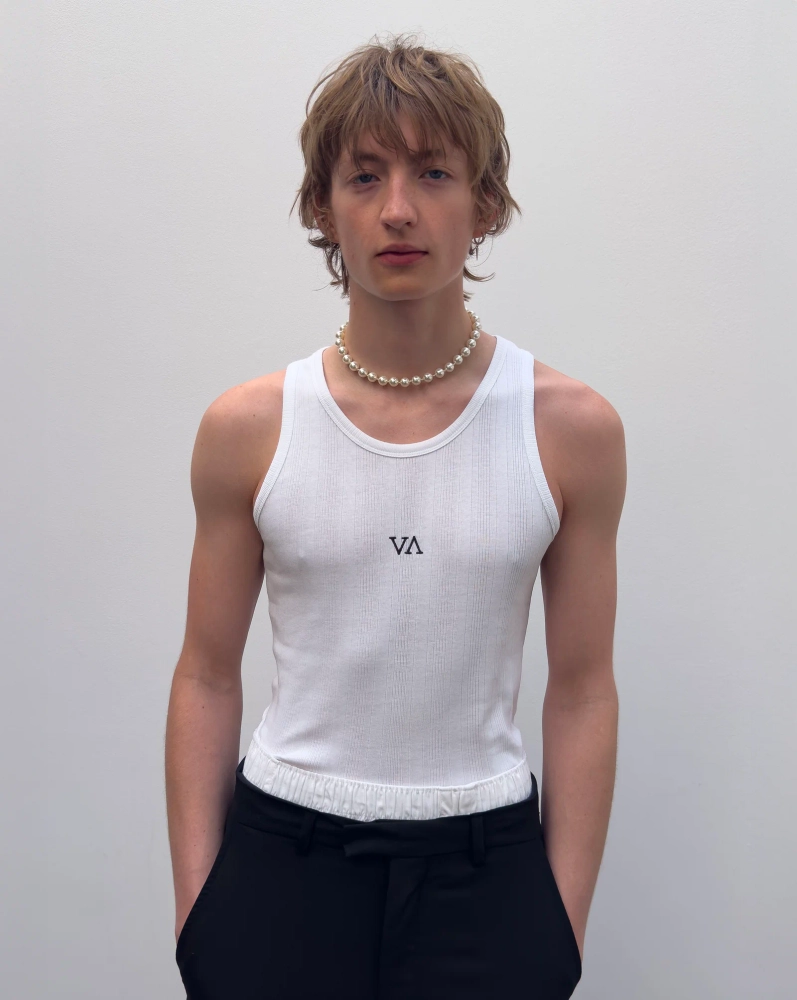 1F1F1F_Vanden-Tank-Top_LE-V-BLANC_le-v-blanc_img3