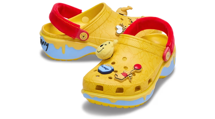 F4CA68_Winnie-The-Pooh-x-Crocs-Classic-Platform-Clog-WMNS_YELLOW_211092-90H_img1