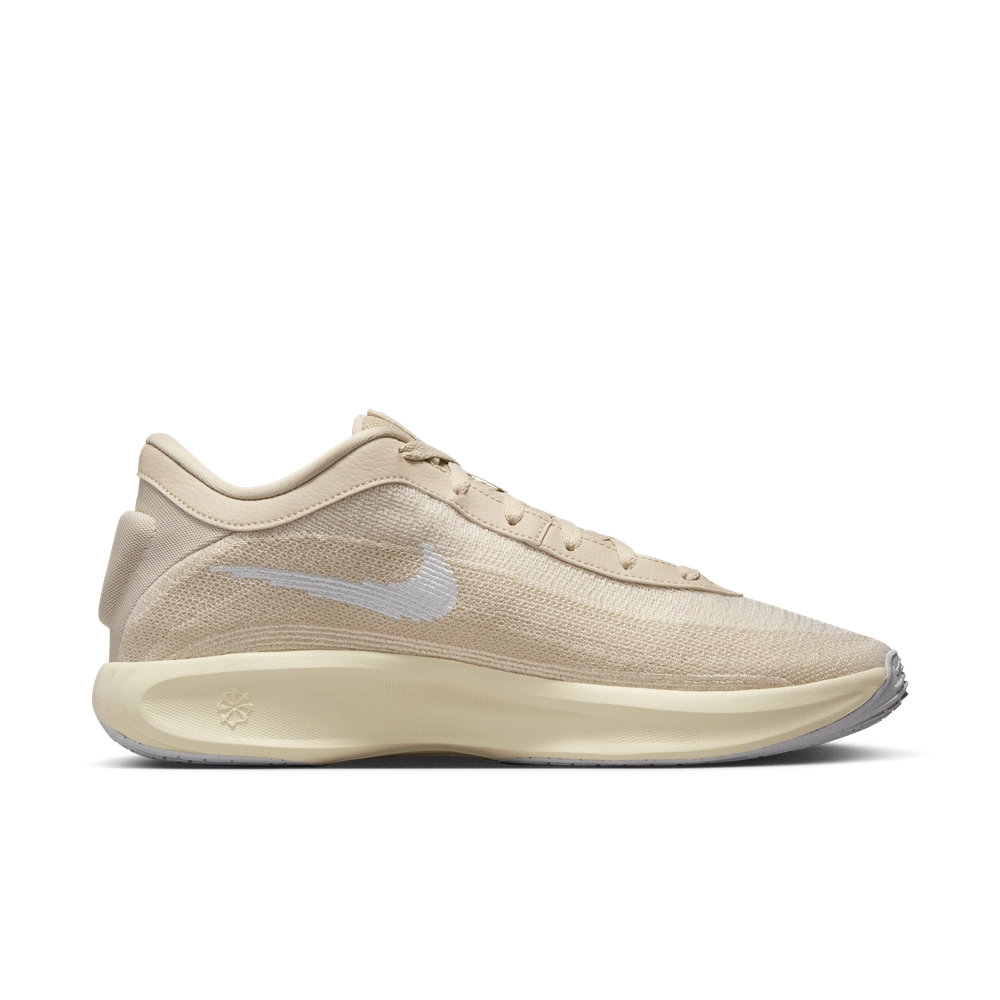 CAB9AB_Nike-GT-Hustle-Academy_OATMEAL-COCONUT-MILK_FJ7791-103_img2