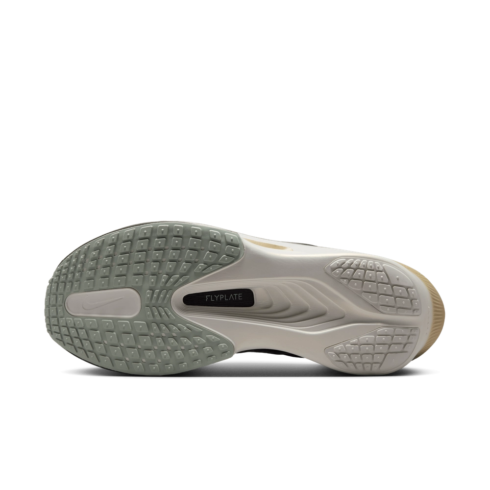 191514_Nike-Zoom-Fly-6_JAKOB-INGEBRIGTSEN_HQ3043-200_img1