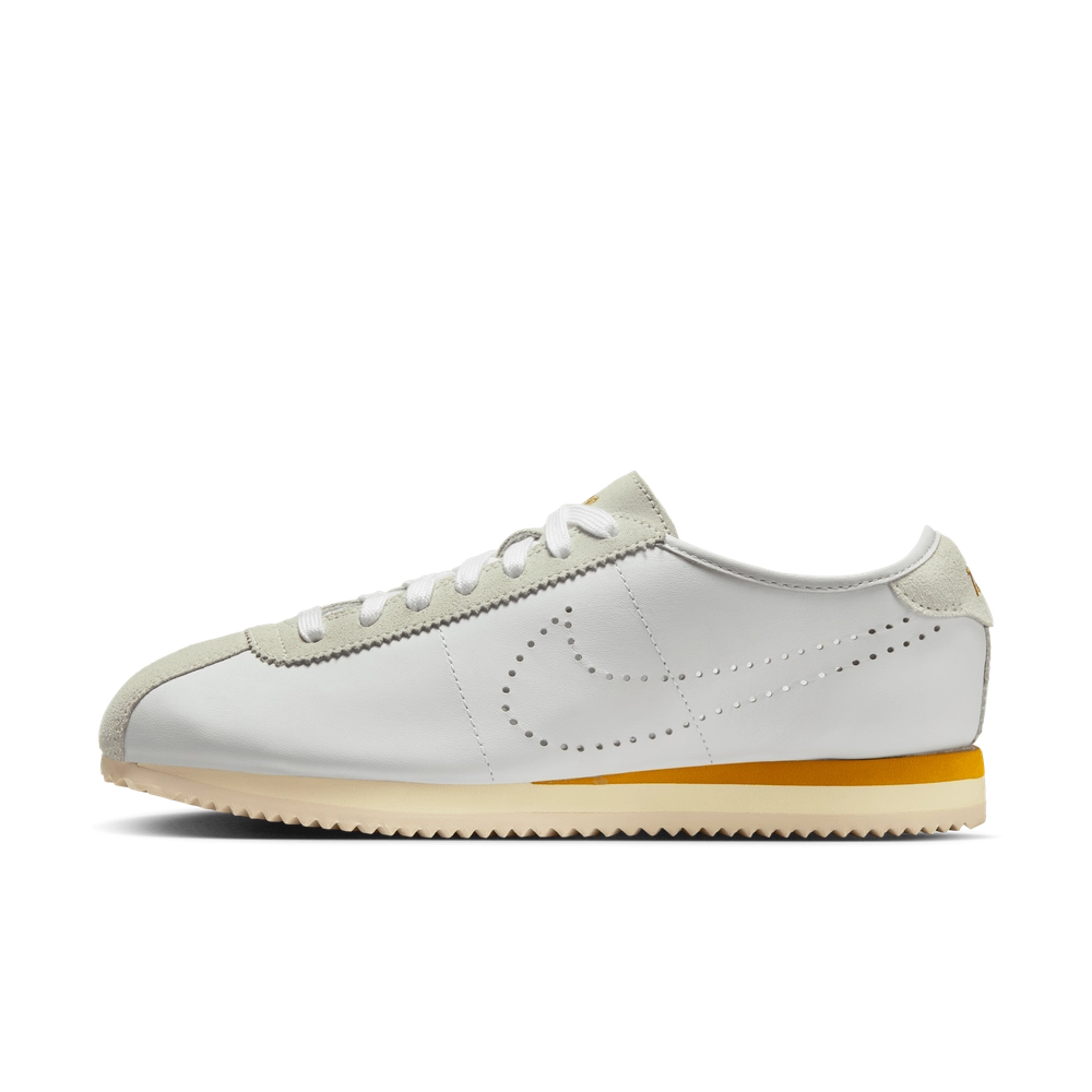 BFBFBC_Nike-Cortez-Leather-WMNS_LIGHT-BONE_HQ1841-100_img0