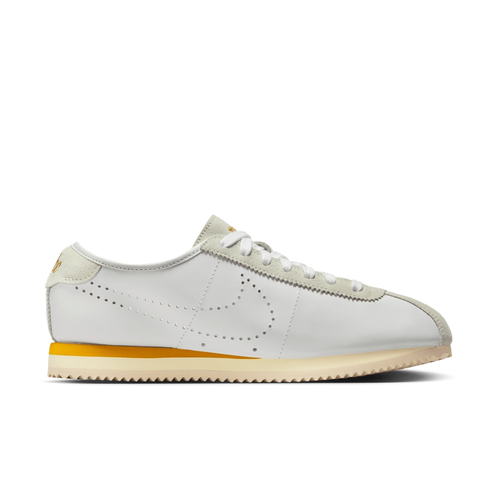 BFBFBC_Nike-Cortez-Leather-WMNS_LIGHT-BONE_HQ1841-100_img2