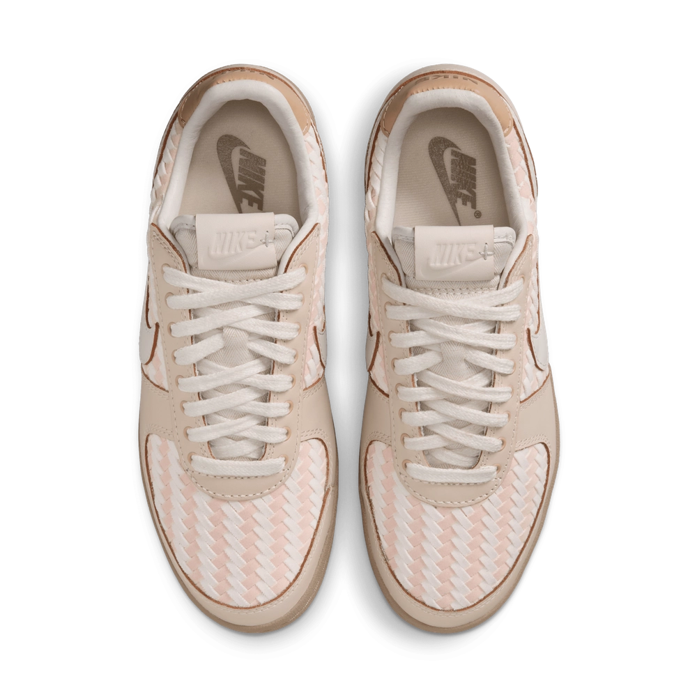 B6A496_Nike-Field-General-WMNS_WOVEN_IB8878-212_img3