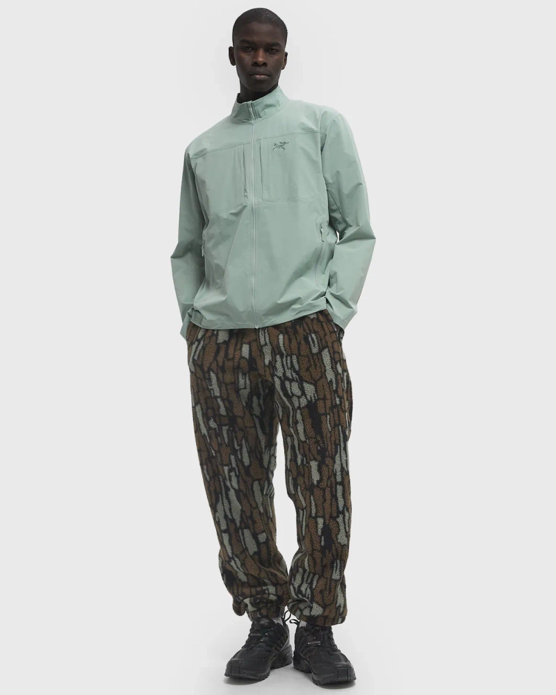 1F1F1F_Arcteryx_GAMMA-LIGHTWEIGHT-JACKET_X000009141-STONE-GREEN_img2