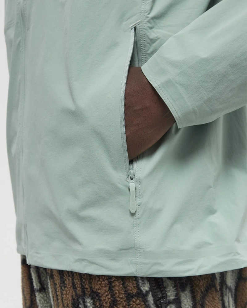 1F1F1F_Arcteryx_GAMMA-LIGHTWEIGHT-JACKET_X000009141-STONE-GREEN_img4