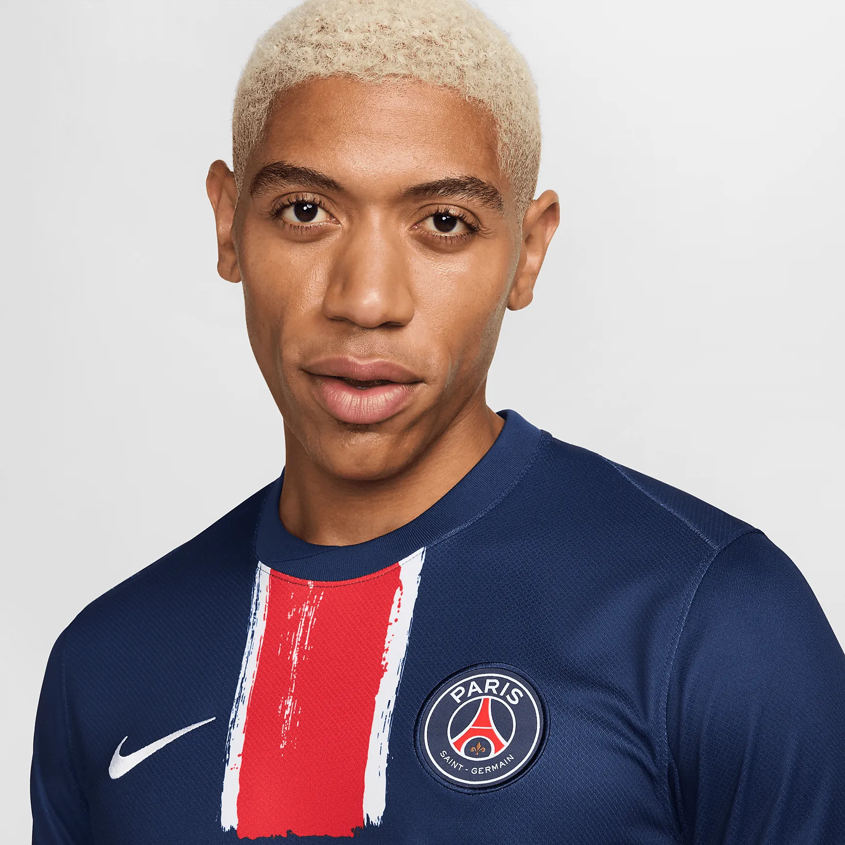 1E2F50_Nike-Soccer-Replica-Jersey-2025_PSG-STADIUM-HOME_FN8795-411_img2