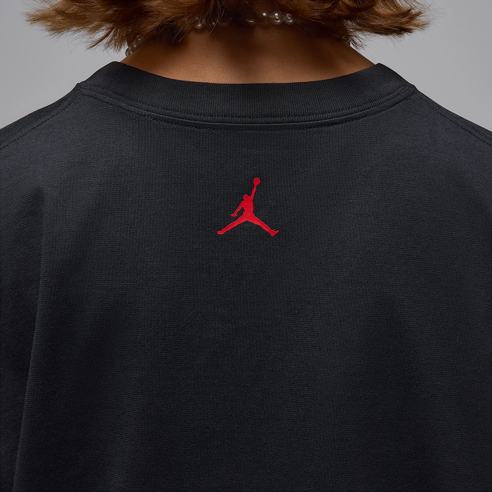 000000_Jordan-Oversized-Graphic-T-Shirt-WMNS_OFF-NOIR_HJ0190-045_img3