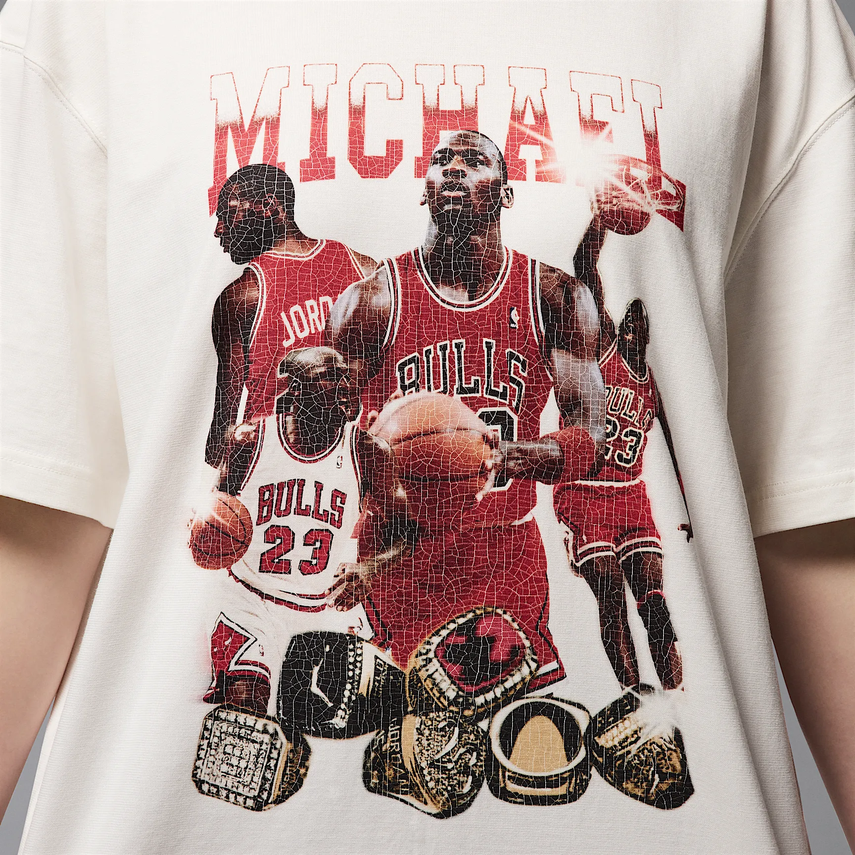 DA8180_Jordan-Oversized-Graphic-T-Shirt-WMNS_SAIL_HJ0190-133_img3