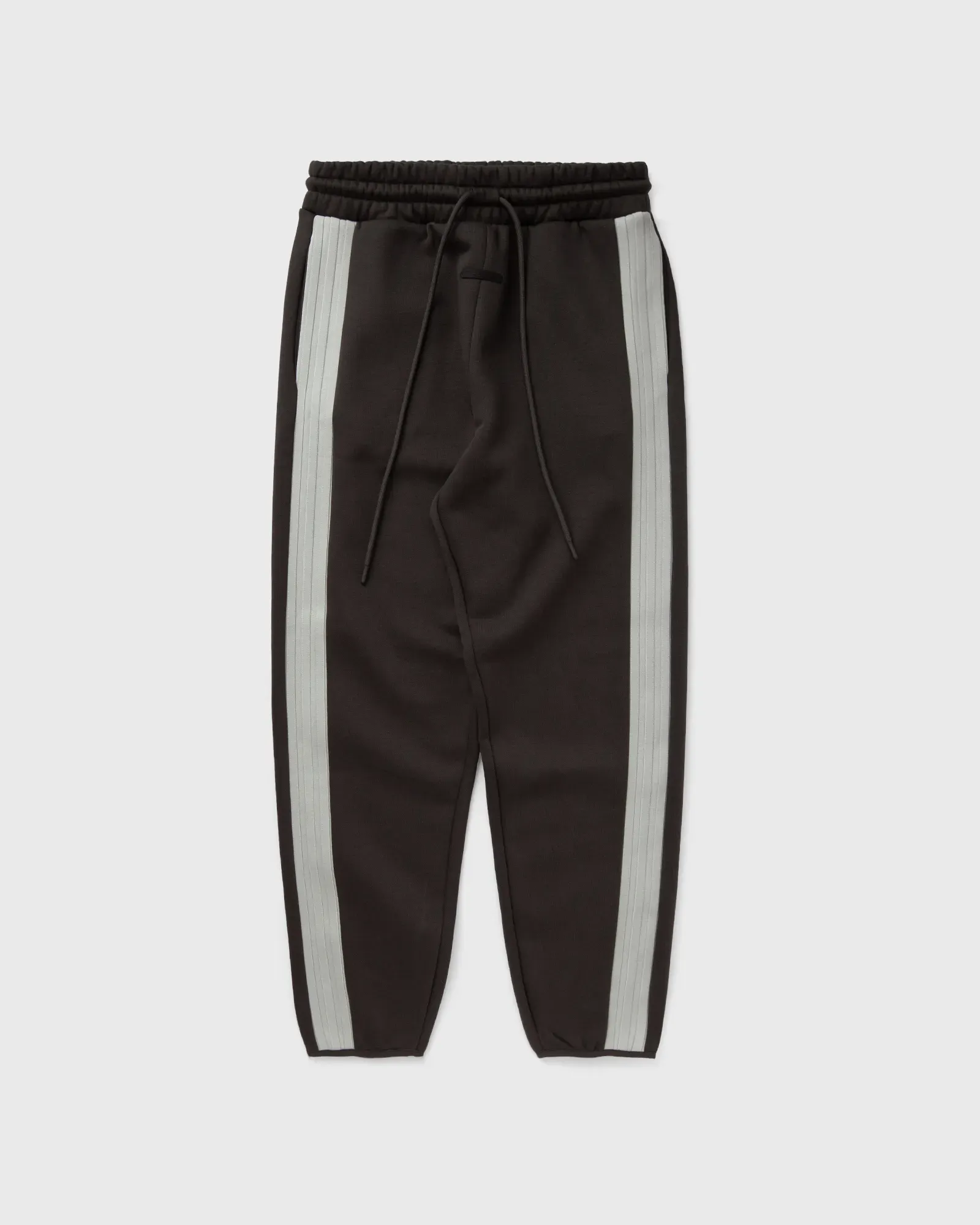 6b5555_Fear-Of-God-Athletics-x-adidas-Fleece-Pants_NIGHT-BROWN_JZ7373_img1